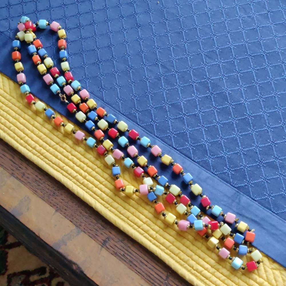 VTG Czech bead strand (#198) - Picture 4 of 6